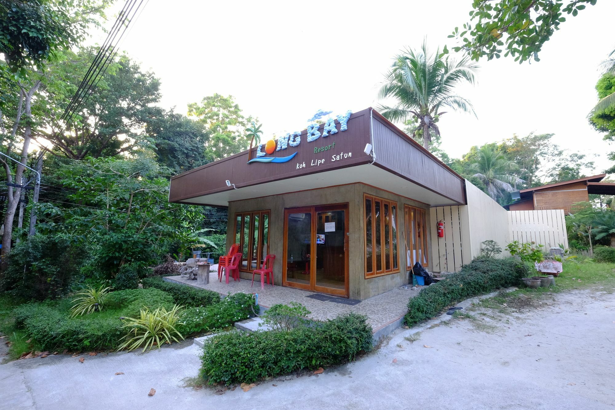 Long Bay Resort Koh Lipe Bagian luar foto