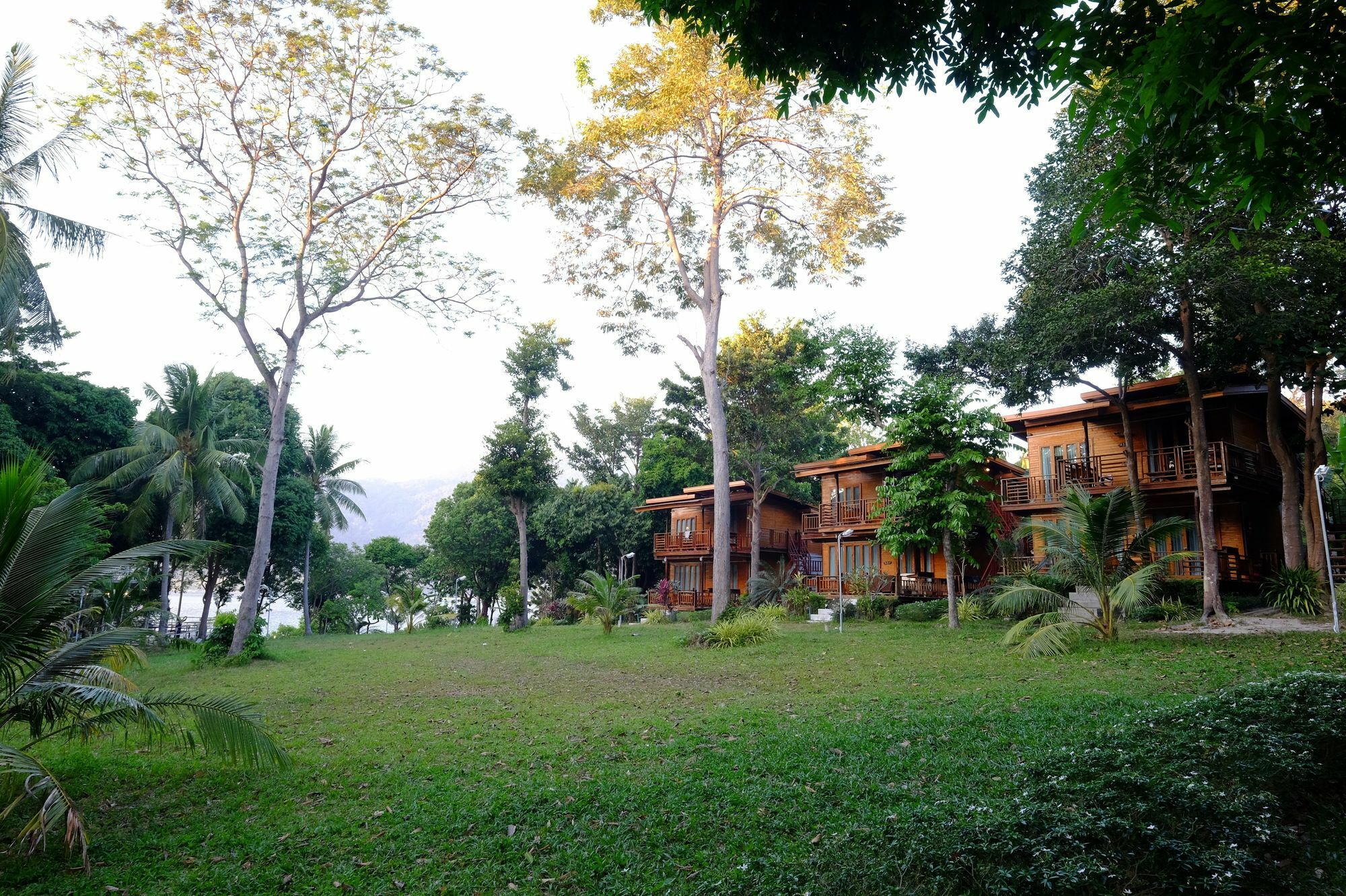 Long Bay Resort Koh Lipe Bagian luar foto